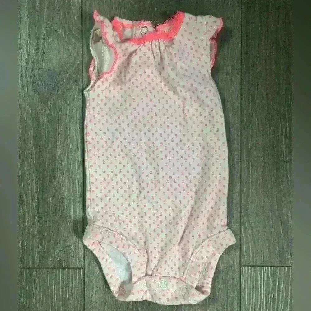 Carter’s 3 Month Girl Bundle Onsies and Diaper Cover